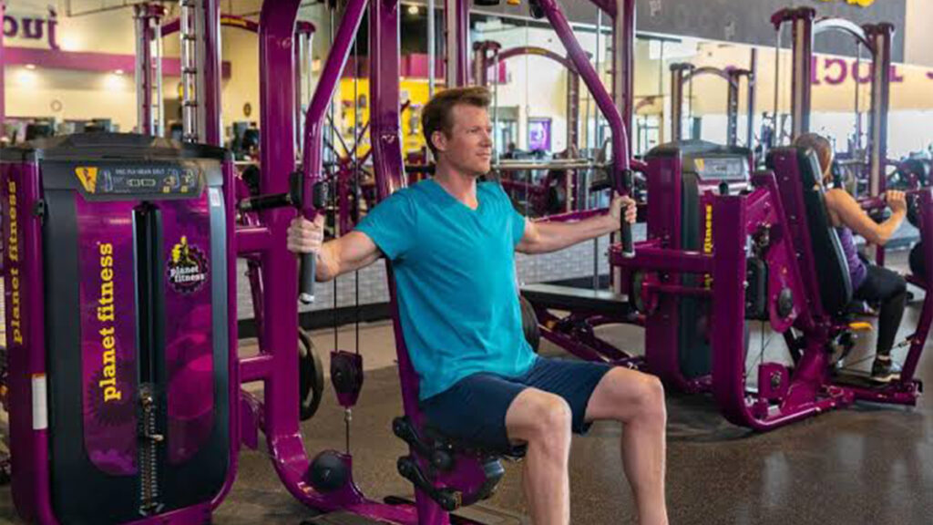 planet fitness holiday hours labor day