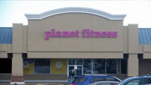 planet fitness holiday hours labor day